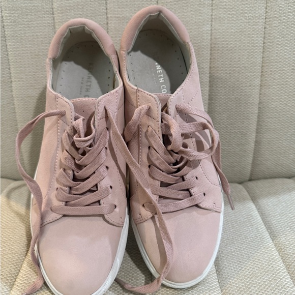Kenneth Cole Pink Women's Sneakers - Picture 4 of 7